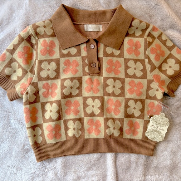 NWT Altar’d State Retro Daisy Cropped Polo Top Size S - Picture 3 of 5